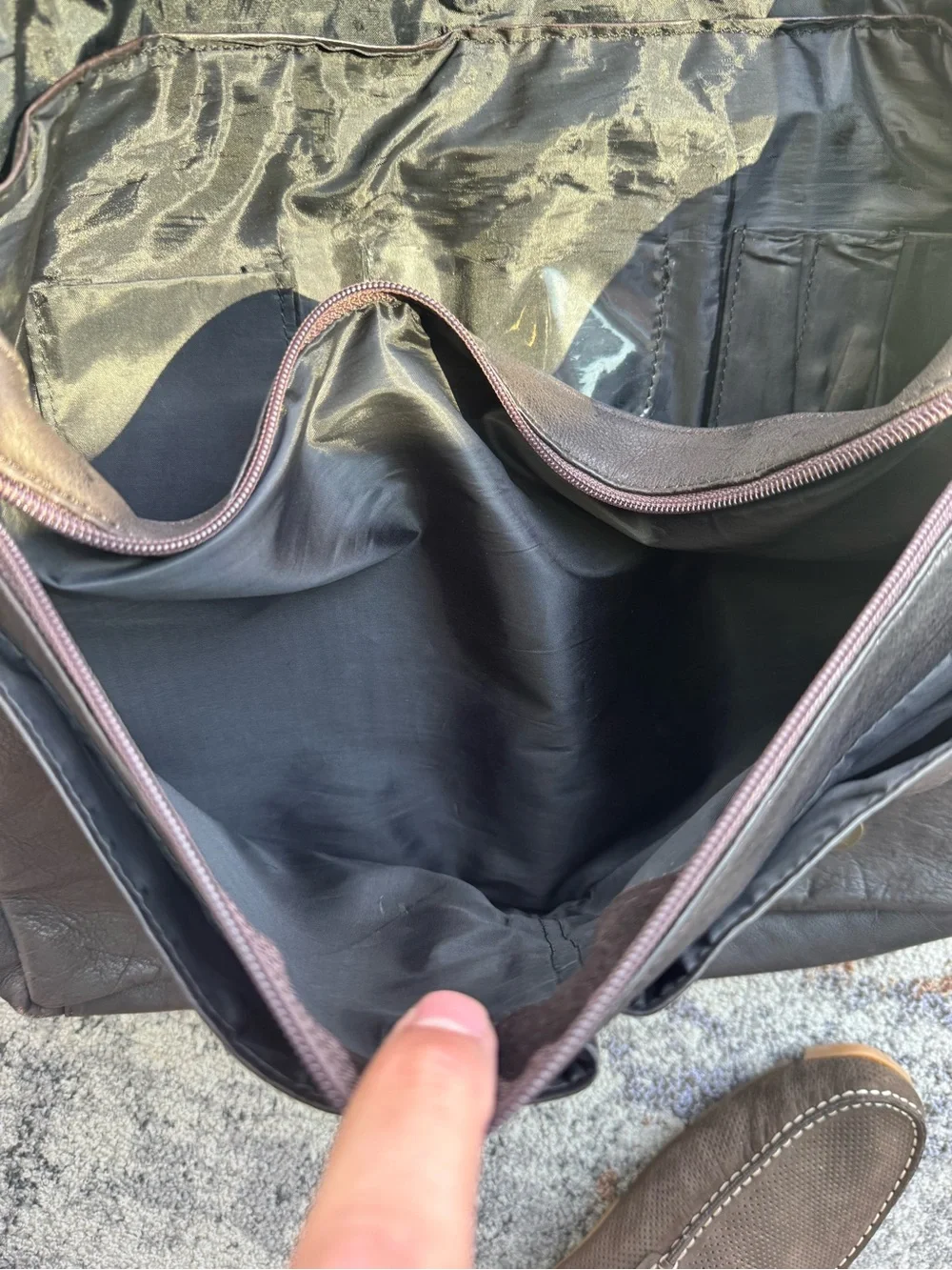 EKA Brown Distressed Pebble Leather Messenger Bag — Made in Colombia